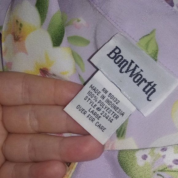 | Beautiful flower πΌ printed Button down ST - Picture 2 of 6